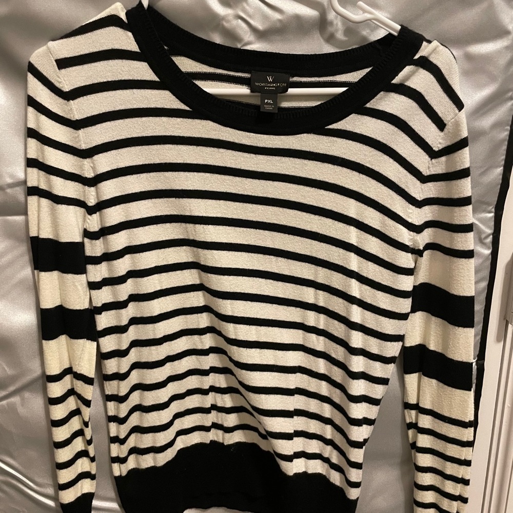 Knit sweater